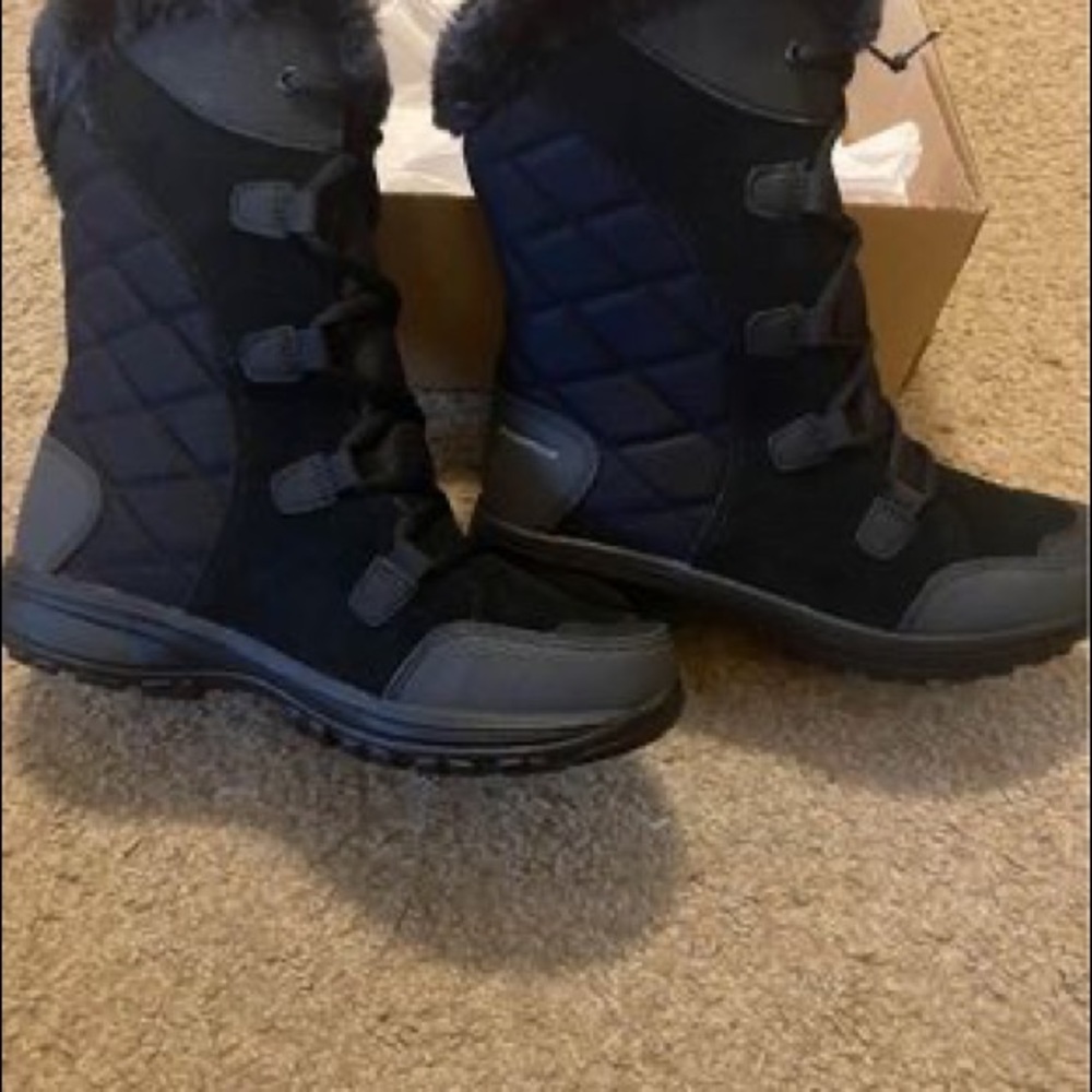 Columbia Women’s Boots - BRAND NEW IN BOX